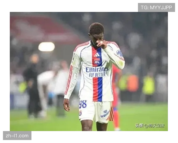 尼斯主帅确认战里尔将沿用激进压迫战术,称已研究对手后场出球弱点 尼斯主帅确认战里尔将沿用激进压迫战术,称已研究对手后场出球弱点